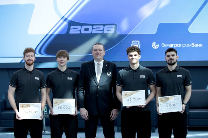 Наши баскетболисты в числе лауреатов проекта «35 Героев будущего»044